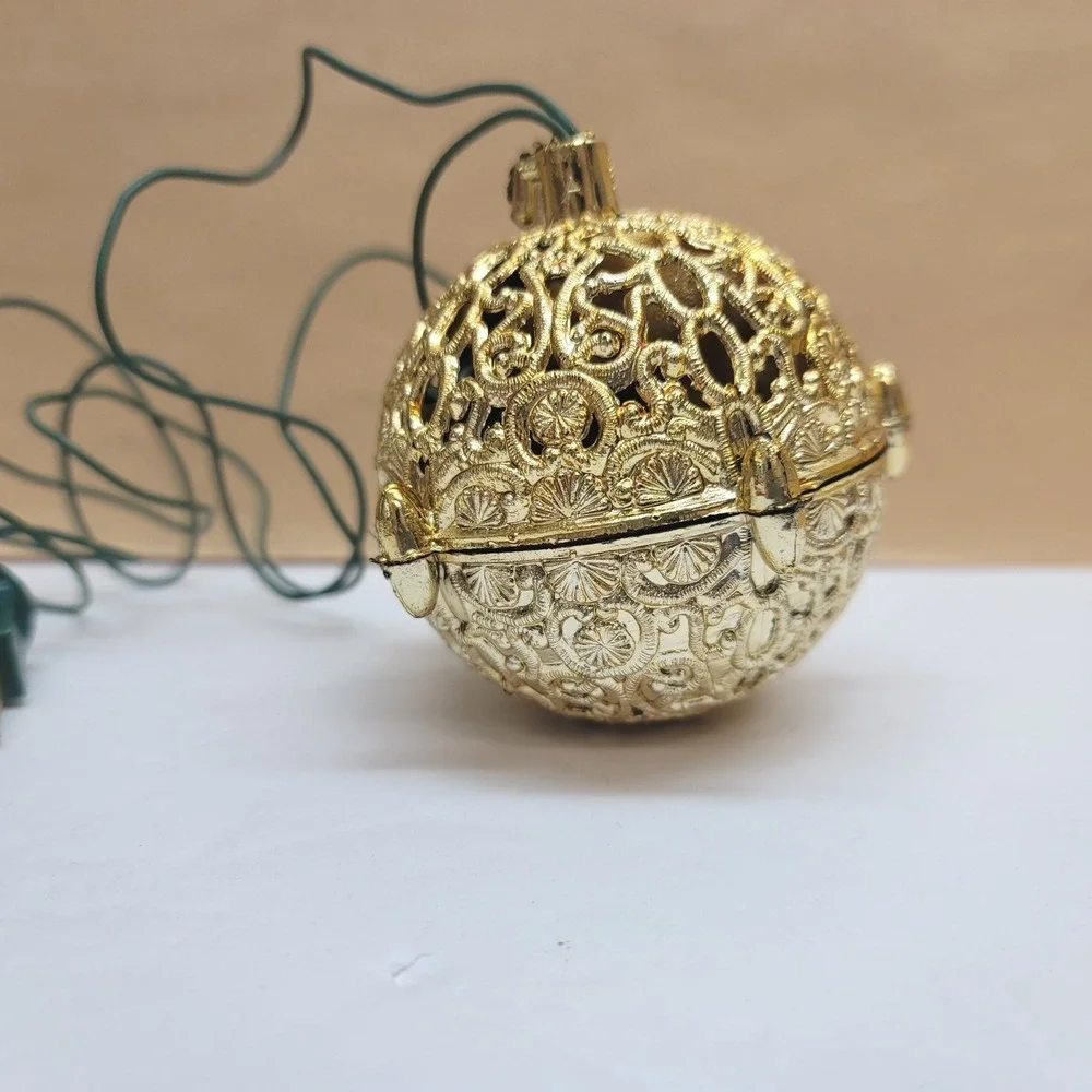 Vtg Everglow Chirping Ball Ornament Gold Filigree Bird Sound-Works